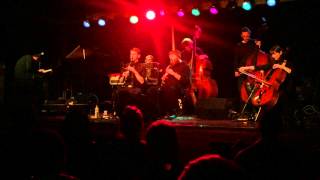 Bing & Ruth playing "The Towns We Love is Our Town" (live in Brooklyn)