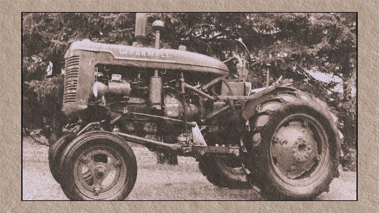 Vintage Farmhouse Wall Art | 3 Rustic Tractors | Silent Wallpaper Display