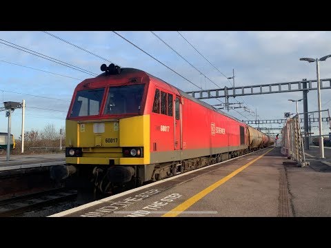 DB Cargo Class 60 'Tug' powers through Didcot Parkway *HD*