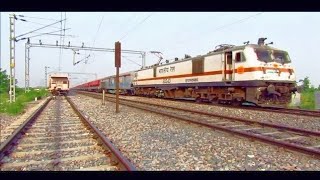 preview picture of video 'Absolute Carnage!! Madly Whining TKD WAP-7 with Vaishali SF Express rampaging through Jahangirabad!!'
