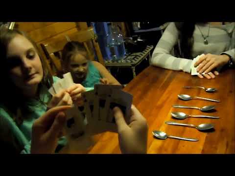 How to play the card game Spoons