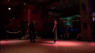 Video thumbnail for Guillermo "Peque" Barrionuevo y Josefina Stellato - Piensa en Mi -