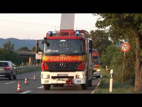 09.08.2014 - Heidelberg: Pkw prallt auf B535 gegen Baum