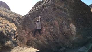 Video thumbnail of Peaches, V7. Reynold's Creek