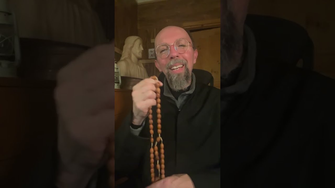 ￼SANTO ROSARIO 🌹 uniamoci in preghiera con una decina del rosario dal vivo