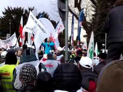 Trybun ludowy pod Sejmem