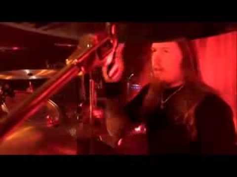 Videoclip de Ride For Vengeance (Live) — Amon Amarth