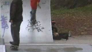 preview picture of video 'En vacances au skate parc de La Ferté sous Jouarre'