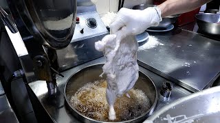 순천에서 유명한 압력솥 마늘통닭 / pressure cooker deep fried garlic whole chicken / korean street food