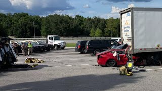 [問題] 只有特斯拉能夠不撞防撞車嗎？