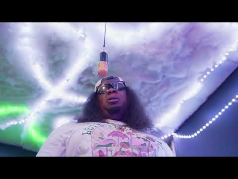 Scotty P. King x Saint Pen - “Hoe Shit” official music video #GoldMic #MicDrop