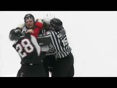 Montana Onyebuchi vs Cameron MacPhee