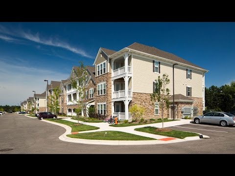 A walk through a 2-bedroom, 2-bath at the new Tapestry Naperville