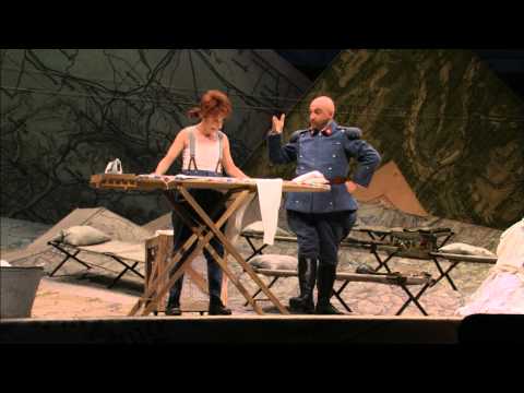 La Fille du Régiment: "Au bruit de la guerre" -- Natalie Dessay & Alessandro Corbelli (Met Opera)