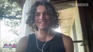 Leo Gassmann: "La mia estate? Una tenda, un amore e niente telefono" - ItaliaSì! 20/06/2020