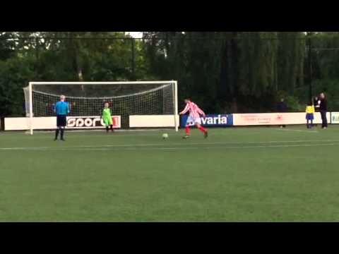Jordi scores a rabona panenka penalty during a penalty shootout
