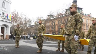 Felvonták Kaposvár lobogóját