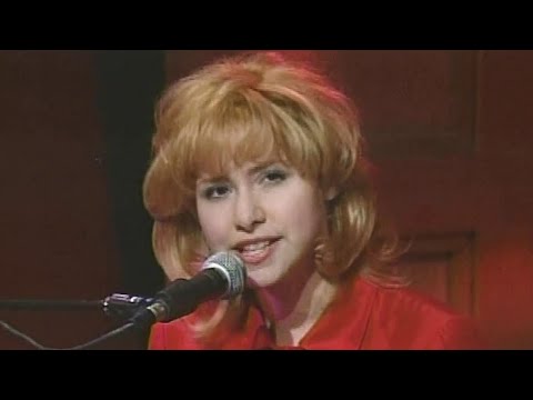 Nellie McKay - Regis & Kelly - March 2004