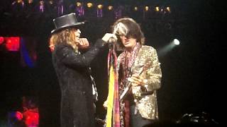 preview picture of video 'Aerosmith - Palace of Auburn Hills - 7/5/2012'