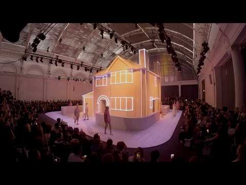 Anya Hindmarch Surburbia SS18