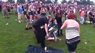 Cops Stop Hilarious Fight At Mayhem Festival !! #Games 2015 - Full HD #Funny 2015 Fails