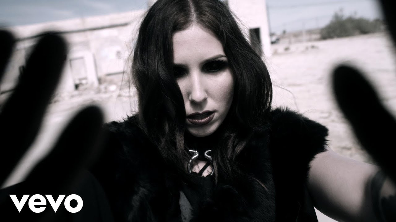 Chelsea Wolfe — Feral Love