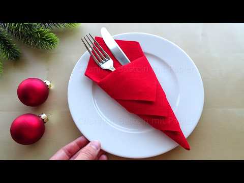 How to fold a napkin pocket.