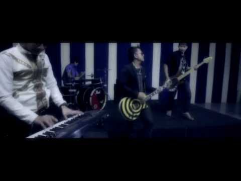10 BAND NANANA ( Official Video )