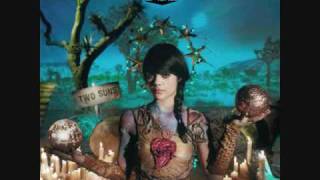 Bat For Lashes-Sleep Alone (Video Audio)