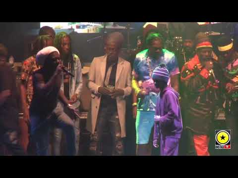 St Mary Mi Come From, Cuma Town: Capleton, Beenie, Sasco, Barrington Levy, Luciano, Junior Reid +...