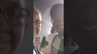 curtindo a queima de fogos