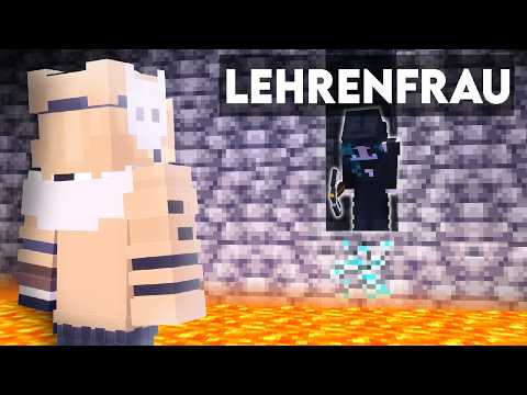 My teacher is playing Minecraft for the first time!