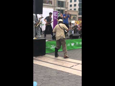 Milo z.            #miloz #unionsquareny #usqsummer