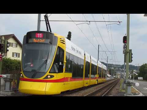 Reinach: Hauptstrasse (Reinach Süd). BLT tram nr. 159, route 11