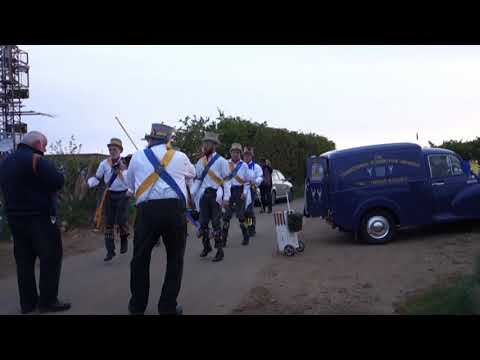 407 2015 MAY DAY TRADITIONAL ILMINGTON MORRIS DANCERS 4