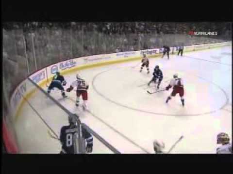 Hurricanes - Jets Highlights (10/22/11)