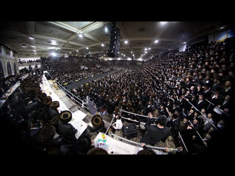 החתונה - א | נכדת האדמו"ר מצאנז עם החתן בן ר' אלימלך בידרמן | R' Elimelech Biderman - Sanz Wedding