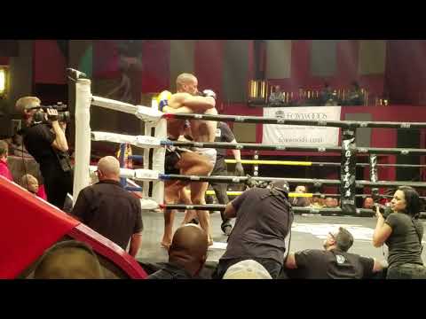 Amadeu Cristiano vs Eddie Abasolo - Lion Fight 42 video clip