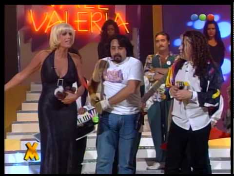 Valeria with the group Ternura, everything is going to hell - Videomatch 97