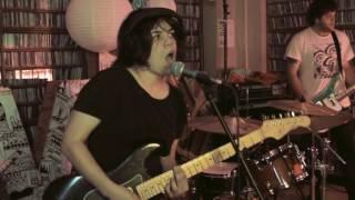 Screaming Females - Pretty Okay (KVRX Library Session)