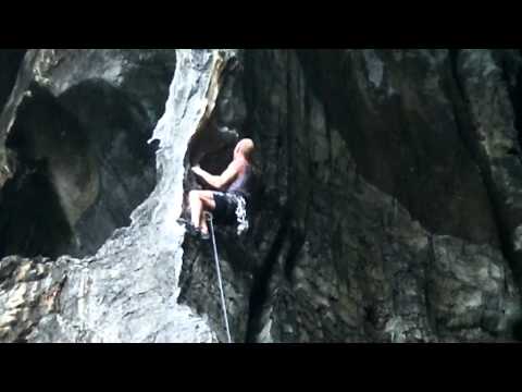 Thailand Climbing on MINESOTA 6C 5* Penang Beach