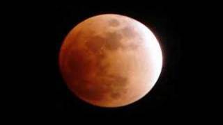 preview picture of video 'Lunar Eclipse on February 20th, 2008'