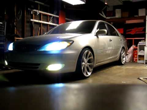 Gen 5 Toyota Camry on Universal Air Suspension Accuair E-level kit from (www.jdm420.com)
