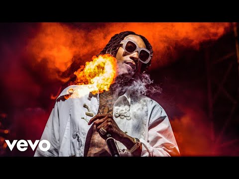 Juicy J ft. Wiz Khalifa, Project Pat - Hollywood (Music Video)
