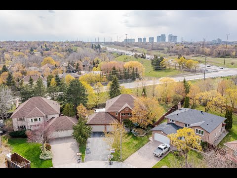 1773 Bridewell Court, Mississauga Home by Ruth Ballantyne - Real Estate Properties