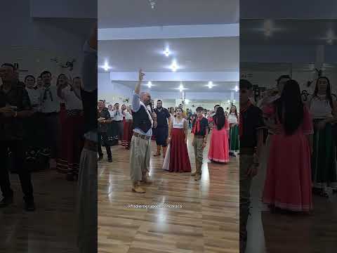 Abre a gaita gaiteiro em Itapejara Do Oeste Pr.....BATE PALMA