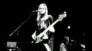 Aimee Mann -- Momentum