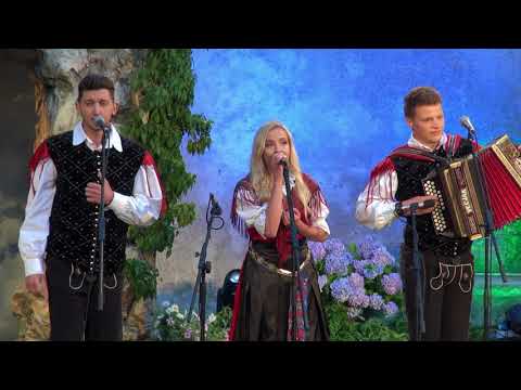 Ansambel Boršt - Tja čez suhokranjske griče (v živo)