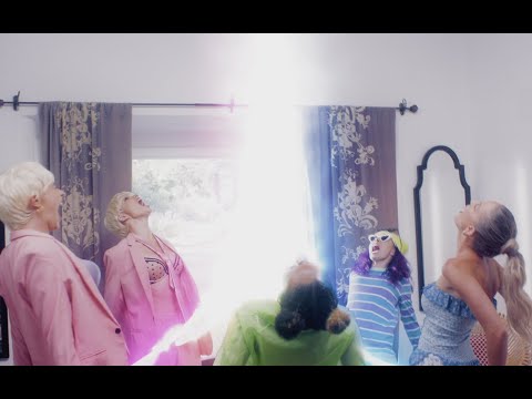 Molly Moore x Maty Noyes - Handsomer