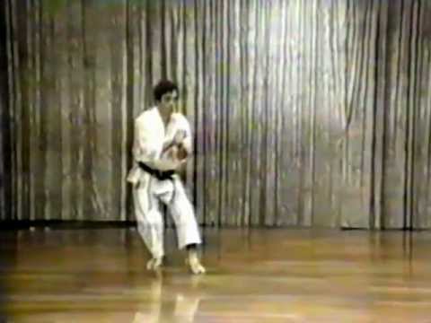 Kanazawa Hirokazu. Gankaku-sho. Kata & Bunkai. 1994.